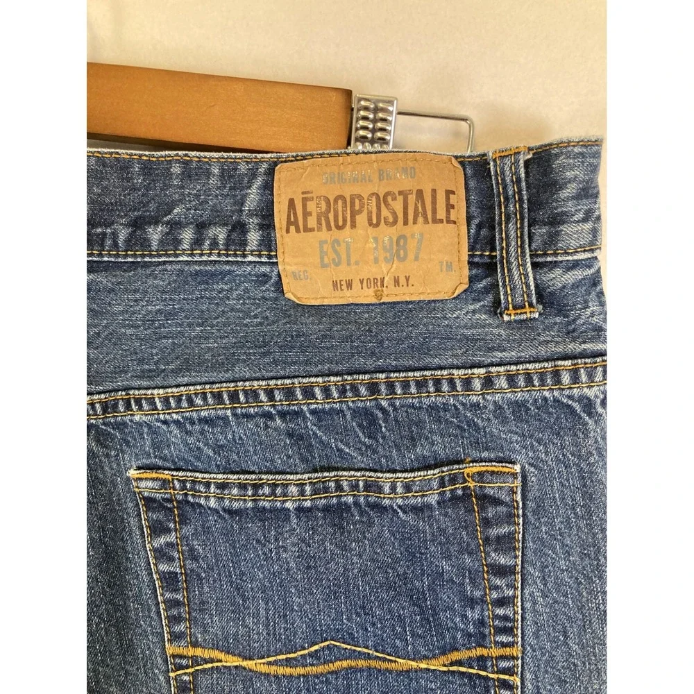 Aeropostale Essex Straight‎ Leg Jeans Womens 36x32 Blue Medium Wash Button Fly
